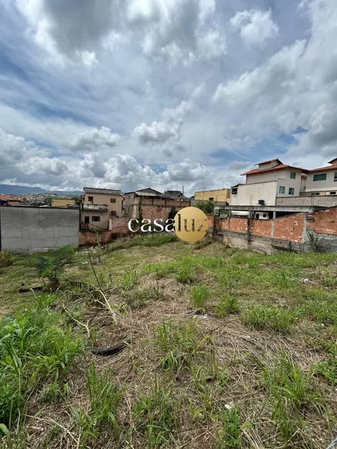 Foto 5 de Terreno / Lote à venda, 360m2 em Sarzedo - MG