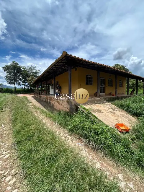 Foto 1 de Chácara com 3 quartos à venda, 1014m2 em Brumadinho - MG
