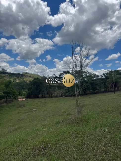 Foto 1 de Terreno / Lote à venda, 2786m2 em Mateus Leme - MG