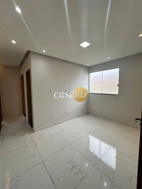 Foto 1 de Apartamento com 3 quartos à venda, 613600m2 em Sarzedo - MG