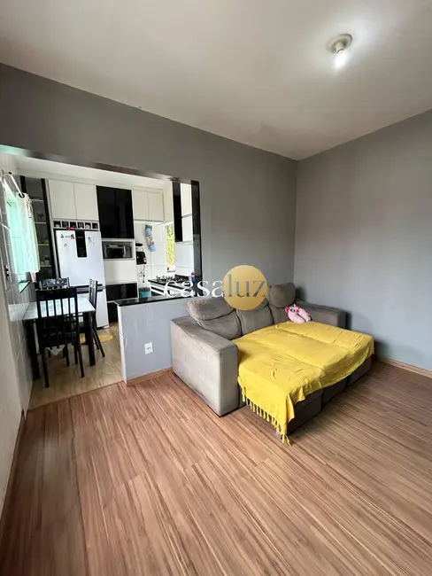 Foto 2 de Apartamento com 3 quartos à venda, 73m2 em Sarzedo - MG