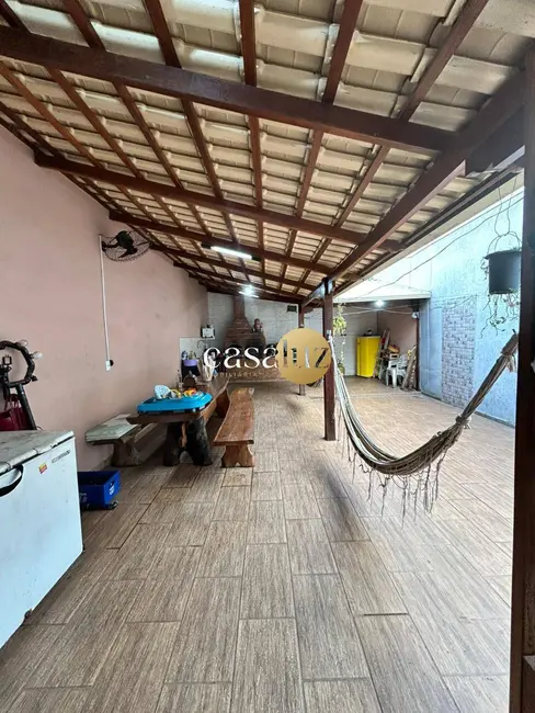 Foto 8 de Casa com 2 quartos à venda, 180m2 em Mario Campos - MG