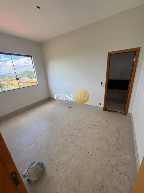 Foto 5 de Casa com 3 quartos à venda, 1000m2 em Mario Campos - MG