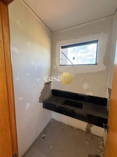 Foto 8 de Casa com 3 quartos à venda, 1000m2 em Mario Campos - MG