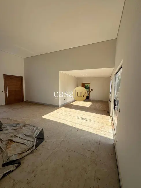 Foto 3 de Casa com 3 quartos à venda, 1000m2 em Mario Campos - MG