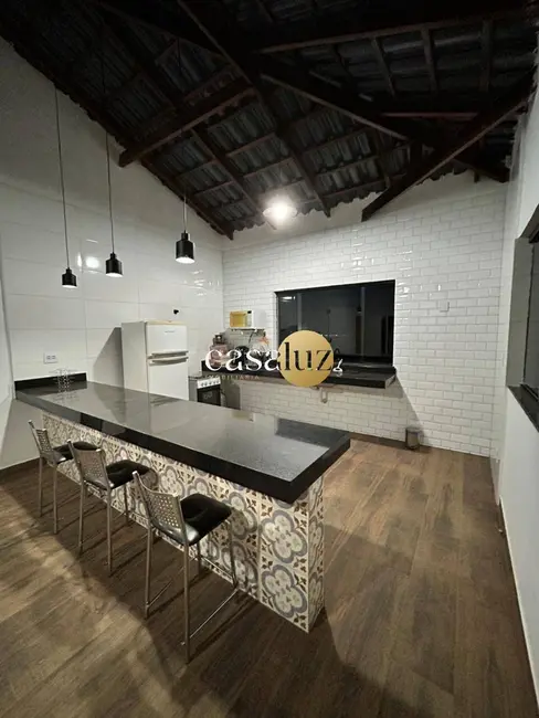 Foto 7 de Casa com 2 quartos à venda, 500m2 em Sarzedo - MG