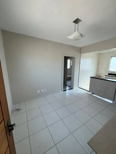 Foto 2 de Cobertura com 2 quartos à venda, 122m2 em Sarzedo - MG