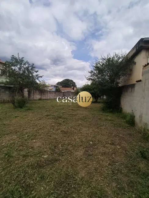 Foto 1 de Terreno / Lote à venda, 360m2 em Sarzedo - MG