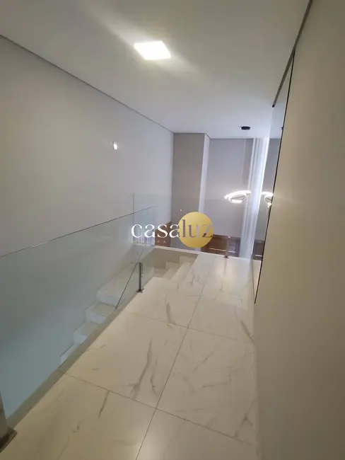 Foto 8 de Casa com 3 quartos à venda, 180m2 em Sarzedo - MG