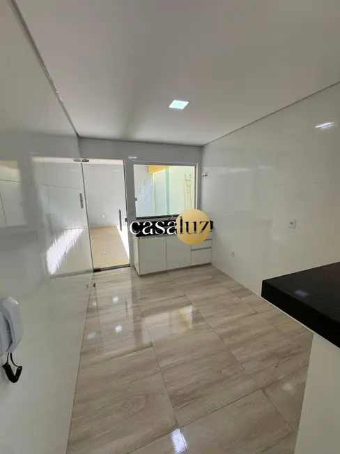 Foto 4 de Casa com 3 quartos à venda, 215m2 em Sarzedo - MG