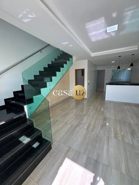 Foto 2 de Casa com 3 quartos à venda, 155m2 em Sarzedo - MG