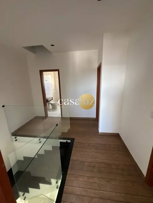 Foto 9 de Casa com 3 quartos à venda, 177m2 em Sarzedo - MG