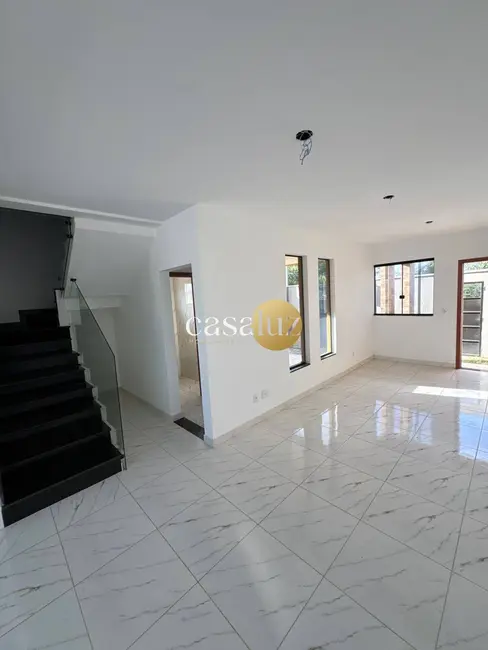Foto 4 de Casa com 3 quartos à venda, 177m2 em Sarzedo - MG