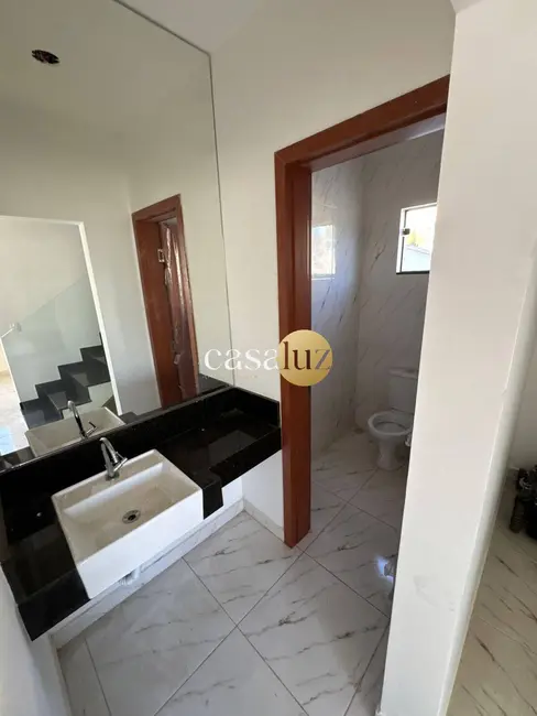 Foto 6 de Casa com 3 quartos à venda, 177m2 em Sarzedo - MG