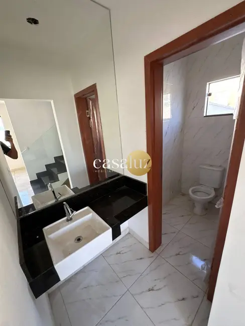 Foto 5 de Casa com 3 quartos à venda, 177m2 em Sarzedo - MG