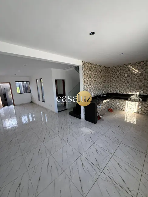 Foto 3 de Casa com 3 quartos à venda, 177m2 em Sarzedo - MG