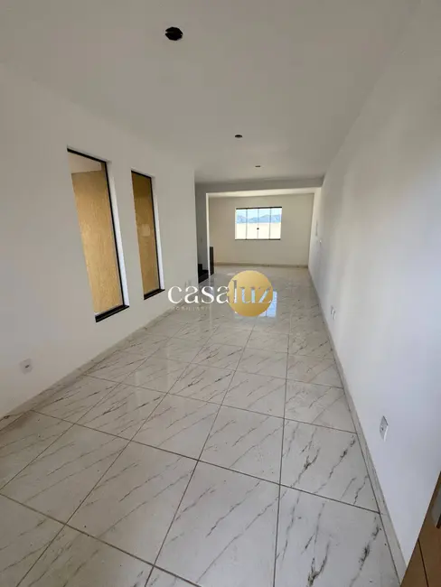 Foto 2 de Casa com 3 quartos à venda, 177m2 em Sarzedo - MG