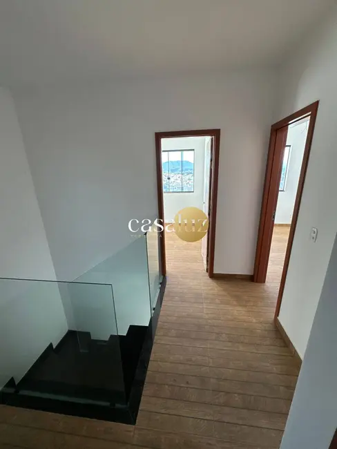 Foto 9 de Casa com 3 quartos à venda, 177m2 em Sarzedo - MG
