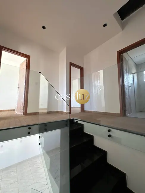 Foto 8 de Casa com 3 quartos à venda, 177m2 em Sarzedo - MG