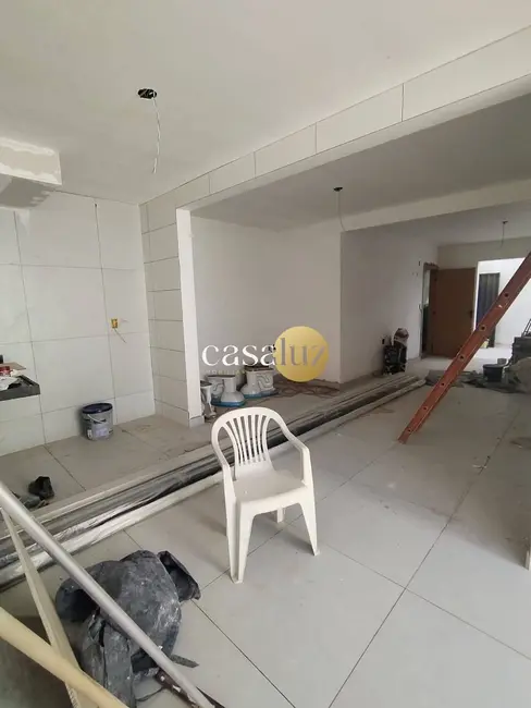 Foto 2 de Apartamento com 3 quartos à venda, 70m2 em Sarzedo - MG