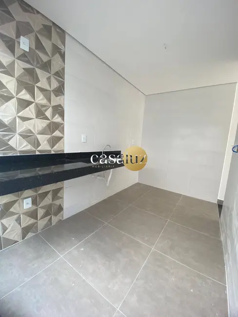 Foto 9 de Casa com 2 quartos à venda, 79m2 em Sarzedo - MG