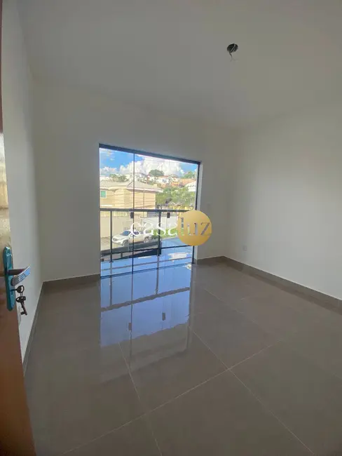 Foto 6 de Casa com 2 quartos à venda, 79m2 em Sarzedo - MG