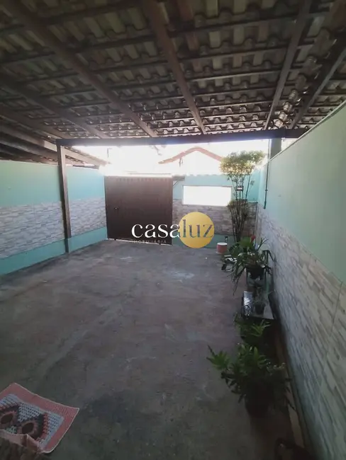 Foto 2 de Casa com 3 quartos à venda, 120m2 em Sarzedo - MG