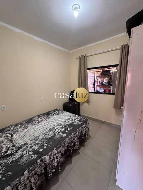 Foto 3 de Casa com 2 quartos à venda, 180m2 em Sarzedo - MG