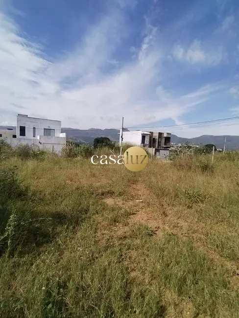 Foto 1 de Terreno / Lote à venda, 360m2 em Sarzedo - MG