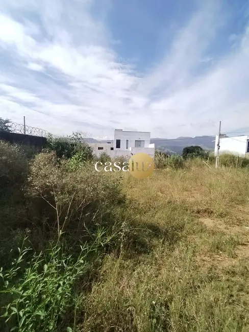 Foto 2 de Terreno / Lote à venda, 360m2 em Sarzedo - MG