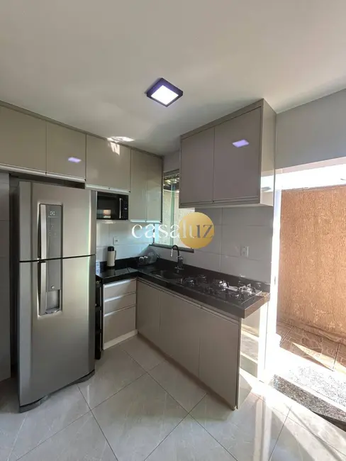 Foto 4 de Apartamento com 3 quartos à venda, 74m2 em Sarzedo - MG