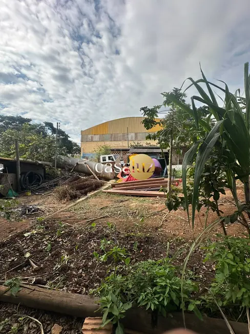 Foto 1 de Terreno / Lote à venda, 1000m2 em Centro, Sarzedo - MG