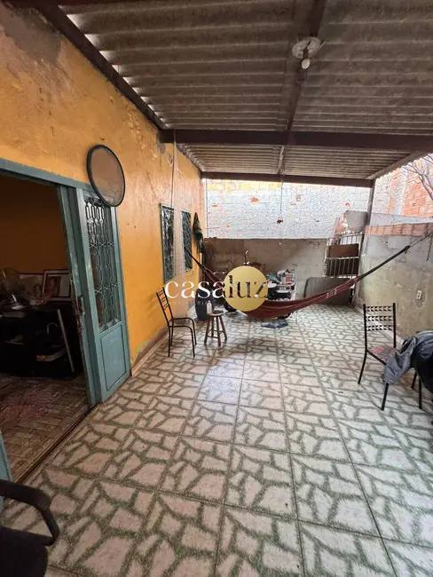 Casa com 2 quartos à venda, 180m2 em Sao Joaquim De Bicas - MG - imagem 3 Foto 3 de Casa com 2 quartos à venda, 180m2 em Sao Joaquim De Bicas - MG