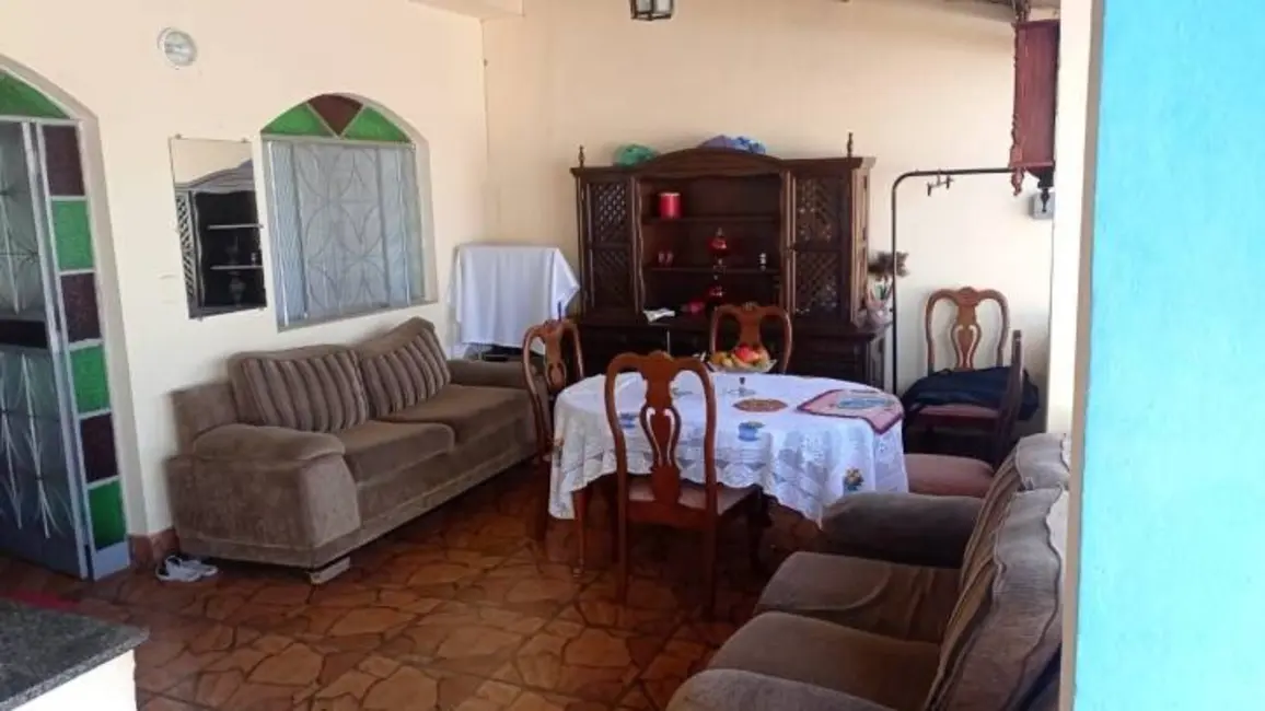 Foto 3 de Casa com 7 quartos à venda, 360m2 em Ibirite - MG