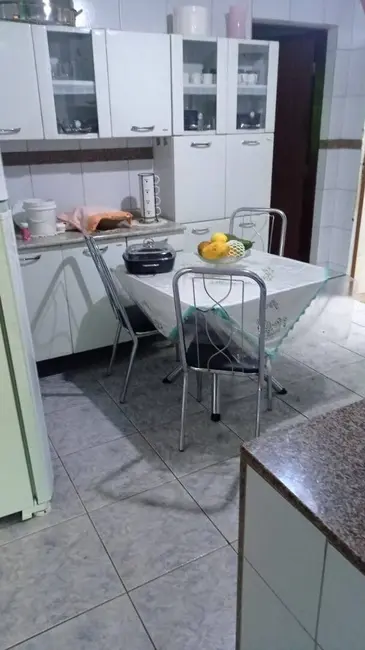 Foto 6 de Casa com 7 quartos à venda, 360m2 em Ibirite - MG