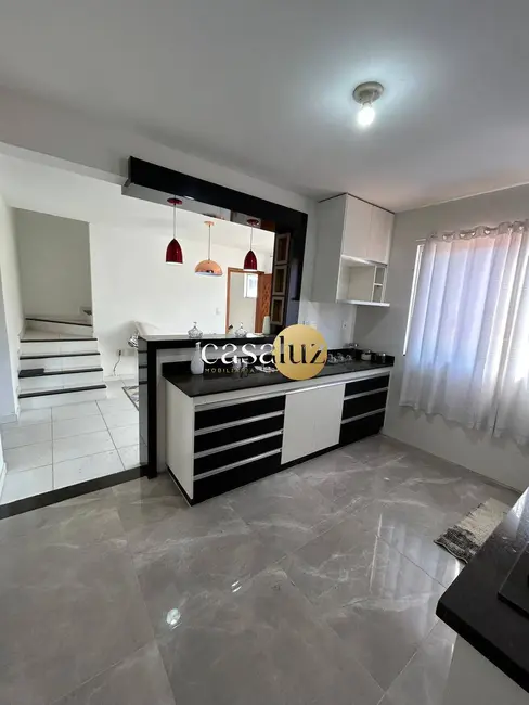Foto 4 de Cobertura com 2 quartos à venda, 100m2 em Sarzedo - MG