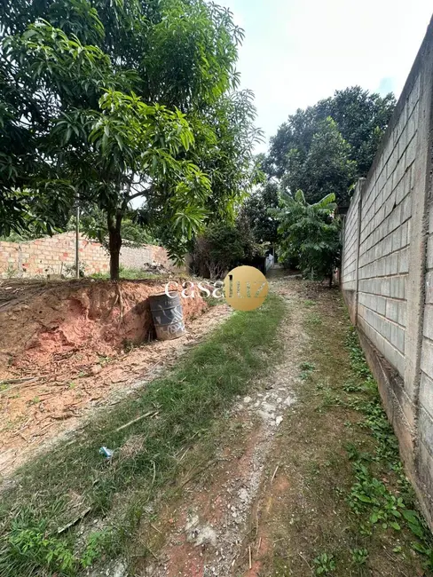 Foto 2 de Casa com 2 quartos à venda, 480m2 em Sarzedo - MG