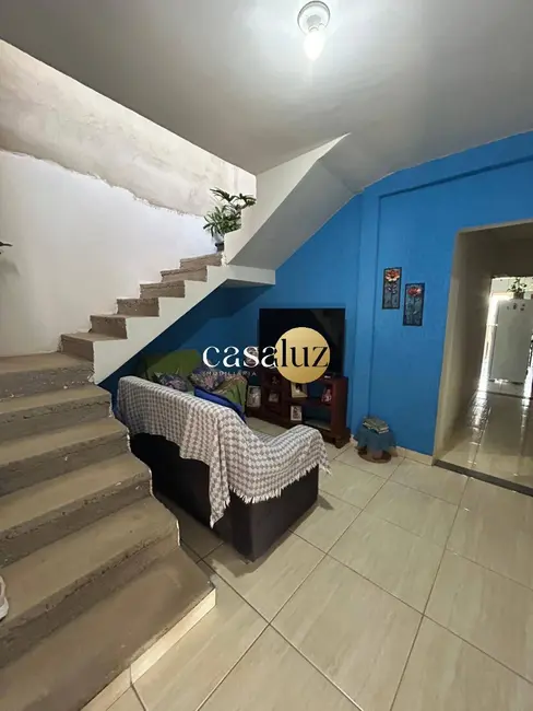 Foto 2 de Casa com 3 quartos à venda, 226m2 em Sarzedo - MG