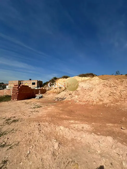 Foto 1 de Terreno / Lote à venda, 545m2 em Sarzedo - MG