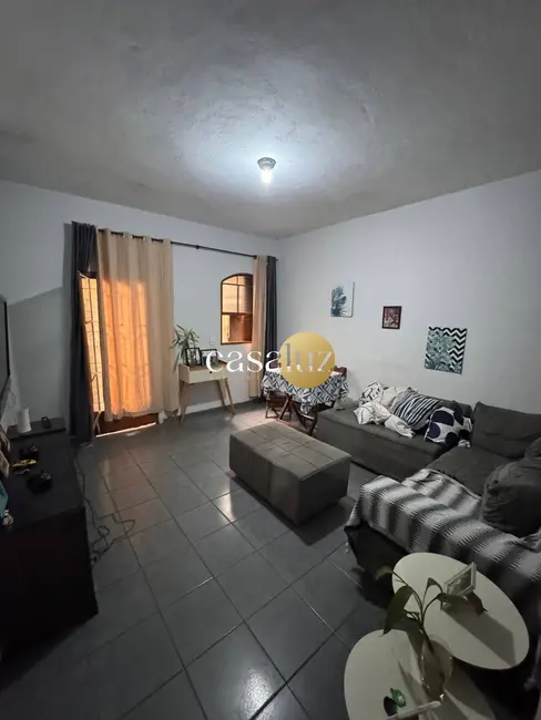 Foto 1 de Casa com 3 quartos à venda, 360m2 em Sarzedo - MG