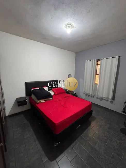 Foto 3 de Casa com 3 quartos à venda, 360m2 em Sarzedo - MG