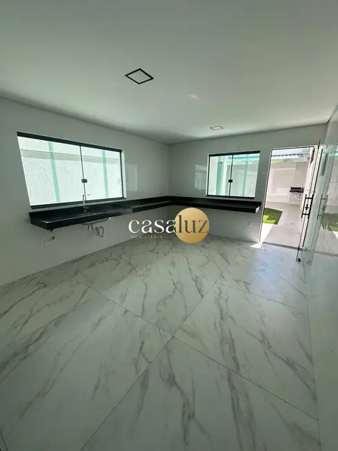Foto 5 de Casa com 3 quartos à venda, 180m2 em Sarzedo - MG