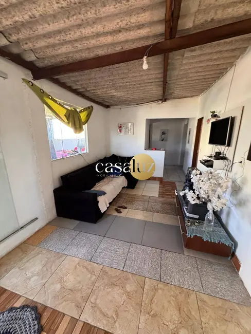 Foto 1 de Casa com 4 quartos à venda, 150m2 em Belo Horizonte - MG