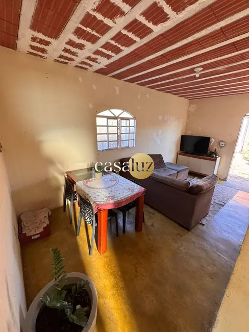 Foto 3 de Casa com 3 quartos à venda, 250m2 em Sarzedo - MG