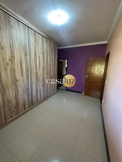 Casa com 2 quartos à venda, 360m2 em Mario Campos - MG - imagem 6 Foto 6 de Casa com 2 quartos à venda, 360m2 em Mario Campos - MG
