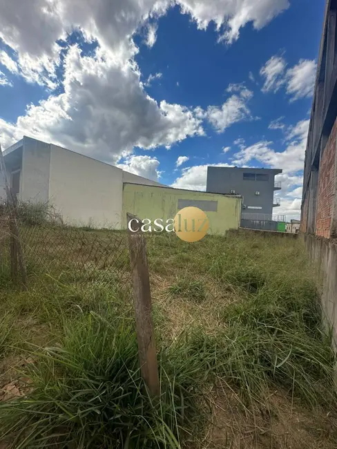Terreno / Lote à venda, 373m2 em Centro, Sarzedo - MG - imagem 1 Foto 1 de Terreno / Lote à venda, 373m2 em Centro, Sarzedo - MG