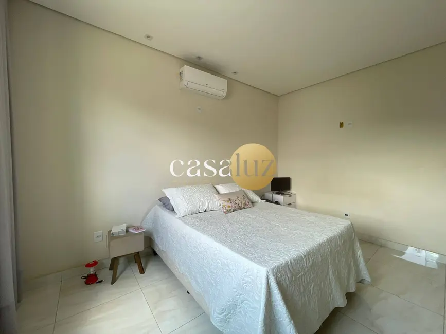 Foto 5 de Casa com 5 quartos à venda, 360m2 em Sarzedo - MG