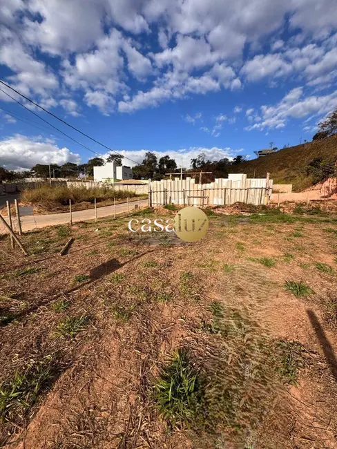 Foto 3 de Terreno / Lote à venda, 300m2 em Sarzedo - MG