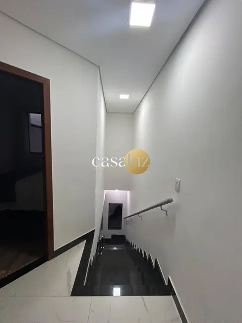 Foto 6 de Casa com 3 quartos à venda, 82m2 em Sarzedo - MG