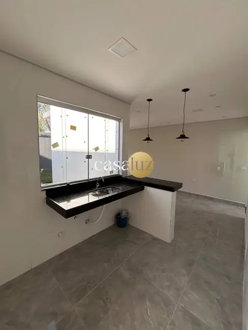 Casa com 2 quartos à venda, 137m2 em Vila Verde, Betim - MG - imagem 5 Foto 5 de Casa com 2 quartos à venda, 137m2 em Vila Verde, Betim - MG